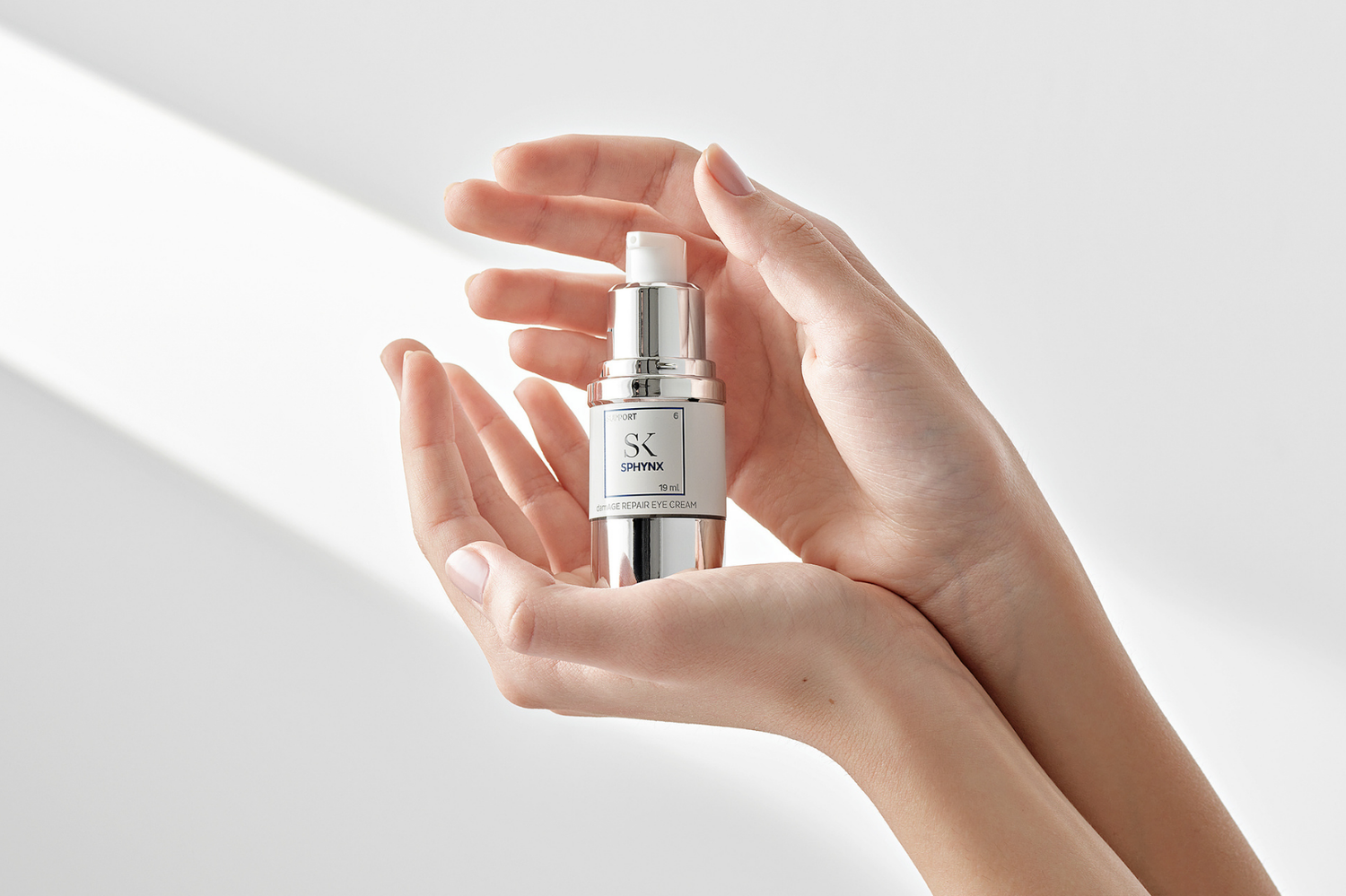 Zašto je posebna nega kože oko očiju ključna — i zašto obična krema za lice nije dovoljna